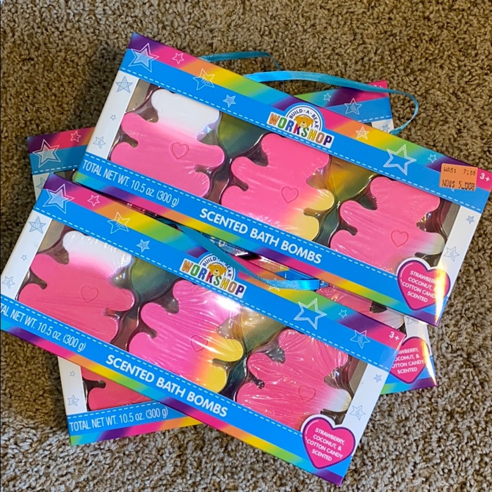 Bath bombs- 4 packs of 3